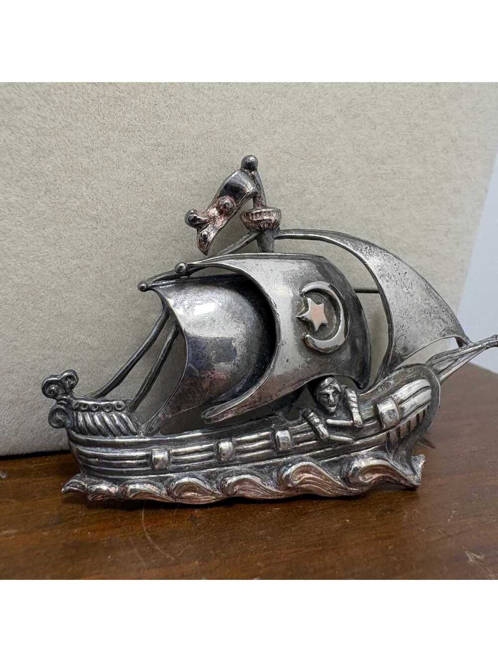 Vintage Silver Tone Pirate Ship Pin Brooch Spanish Caravel Moon Star 3D